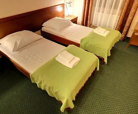 Hotell Gambit I Restauracja Cieszyn