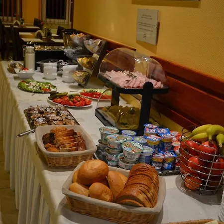 Hotel Gambit I Restauracja Cieszyn 2*